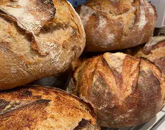 awn kitchen bread