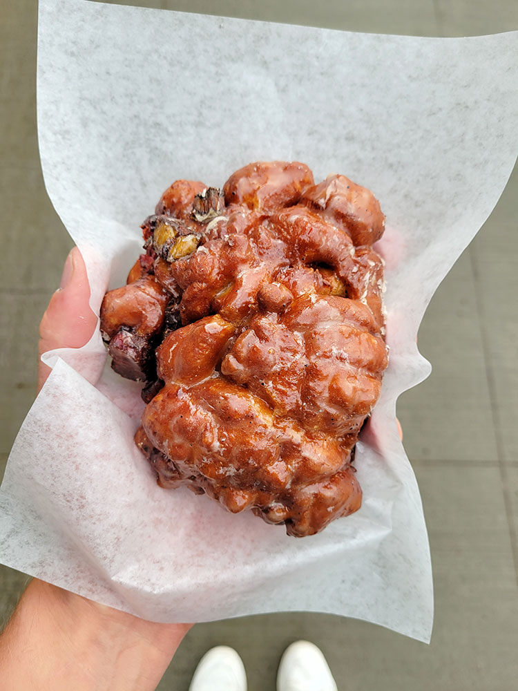 Rhubarb Fritter, Doughnut Party