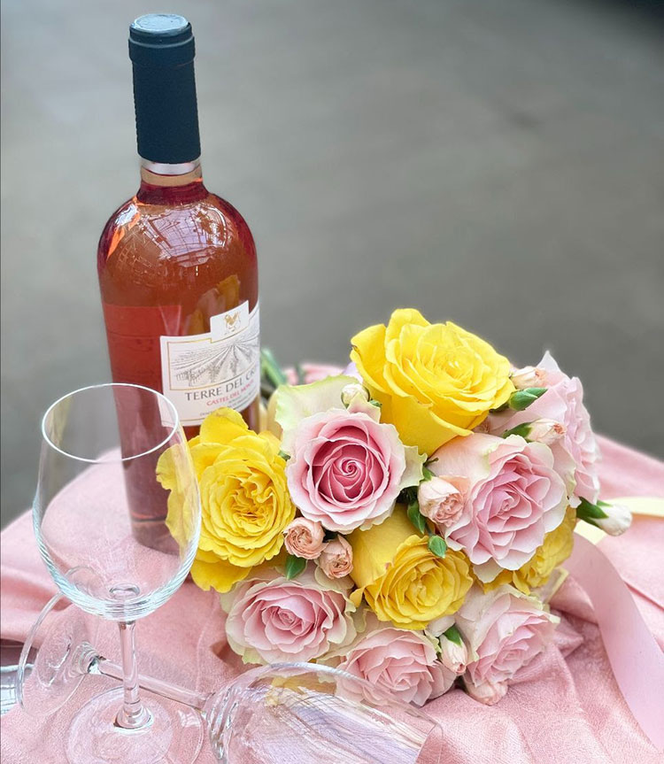 Fresh roses and fresh crisp rosé for two at Zocalo