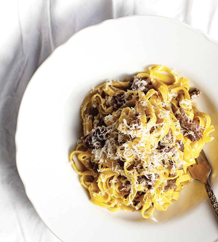 Tagliolini al Sugo d’Arrosto