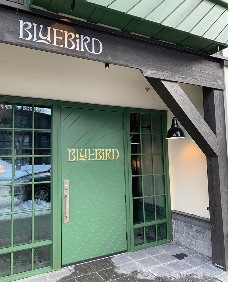 Bluebird Restaurant & Lobby Bar