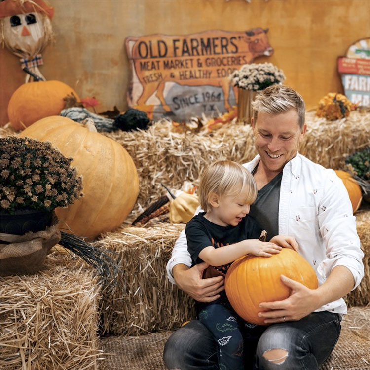 Just how Big is that Pumpkin at Bountiful?