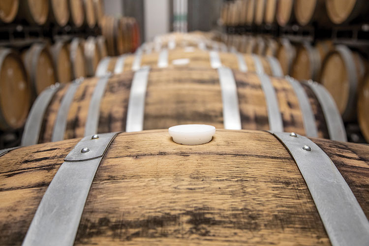 Barrel fermented beer