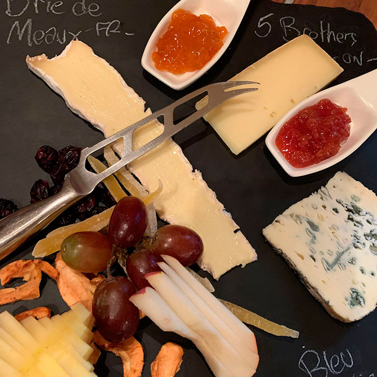 Tomato Top100 :Cavern’s Cheese Boards