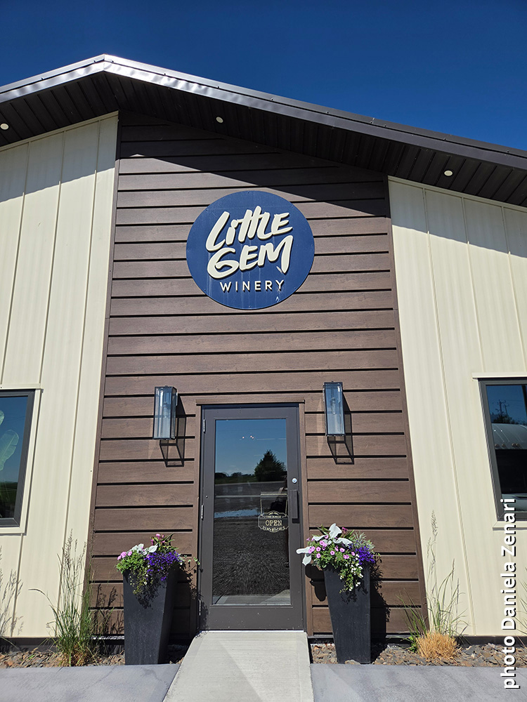 Little Gem Winery, Nobleford